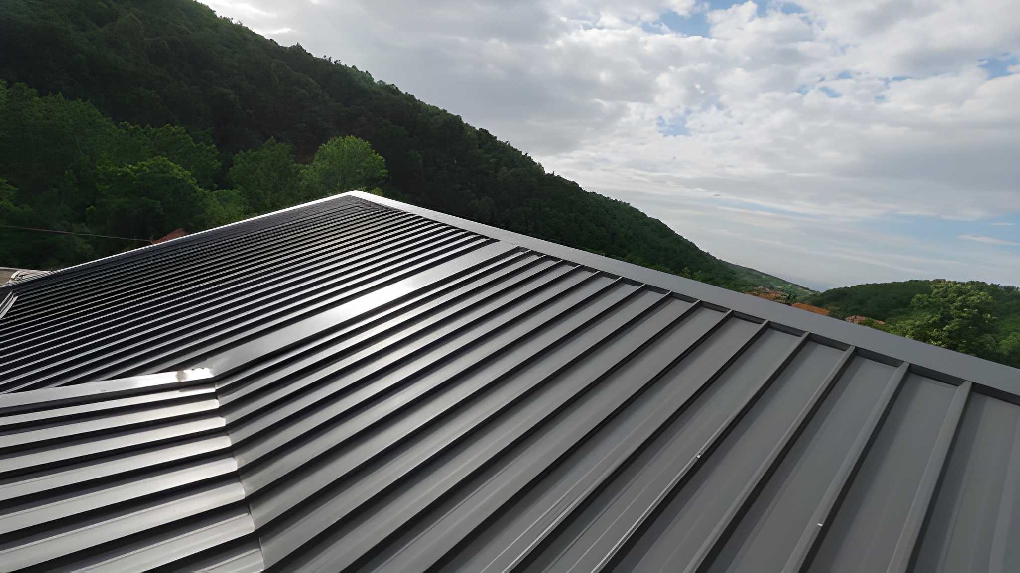 Metal Roofing Installer